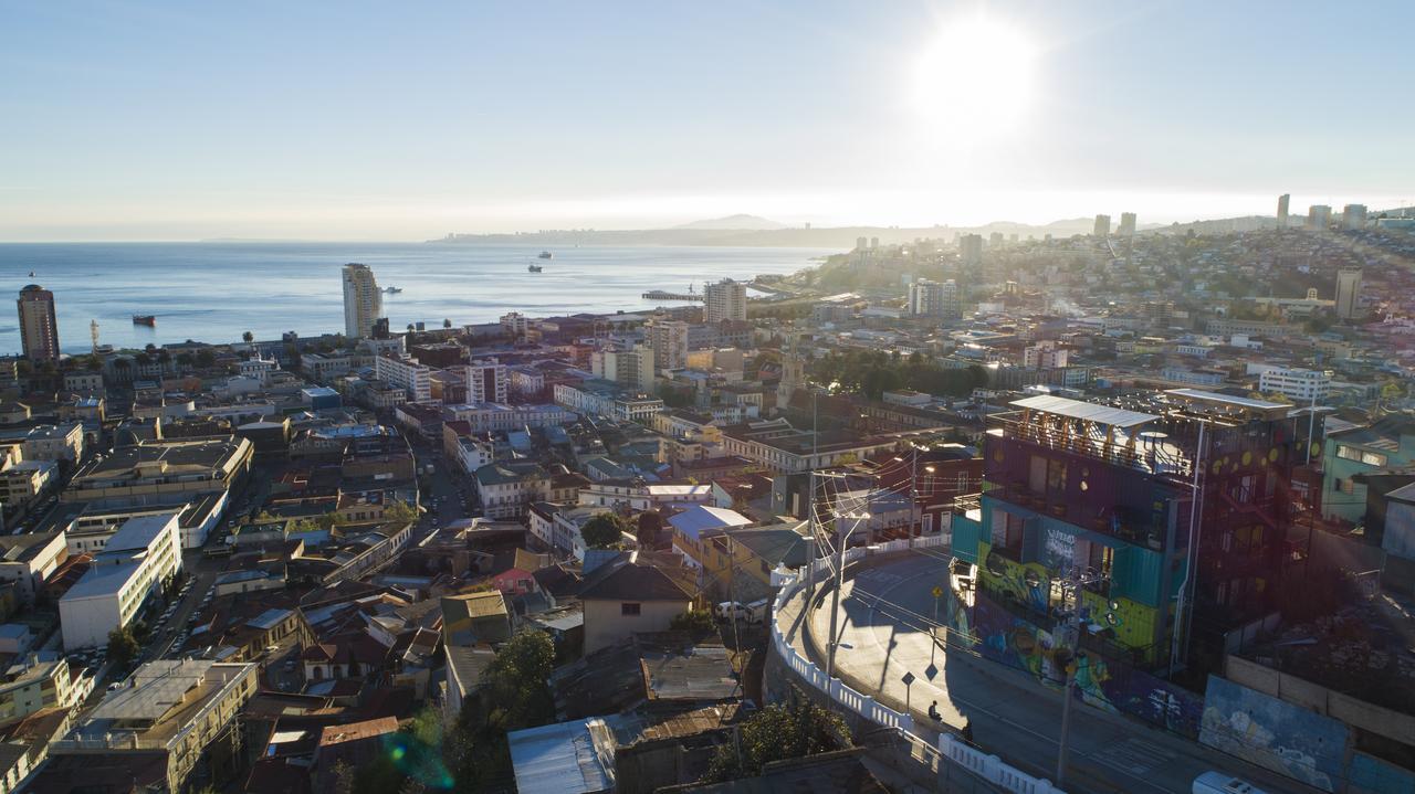 Hotel Winebox Valparaiso Exterior photo